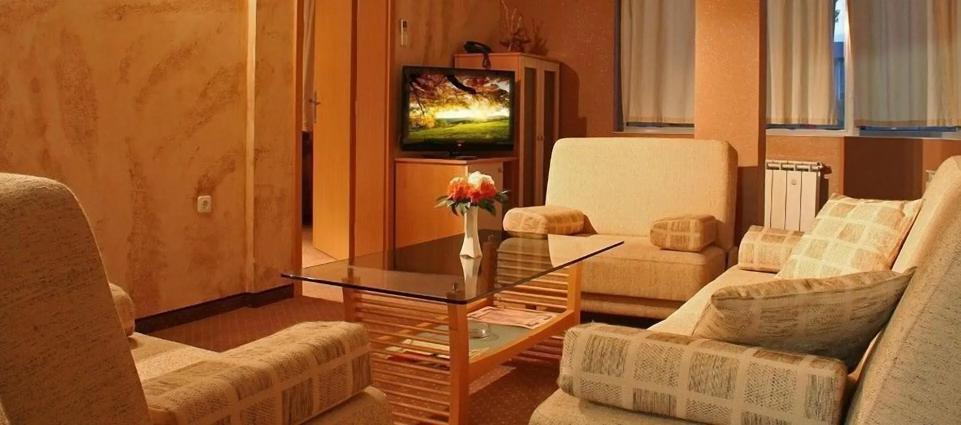 Hotel Brod - Free Parking Sofia 3*,