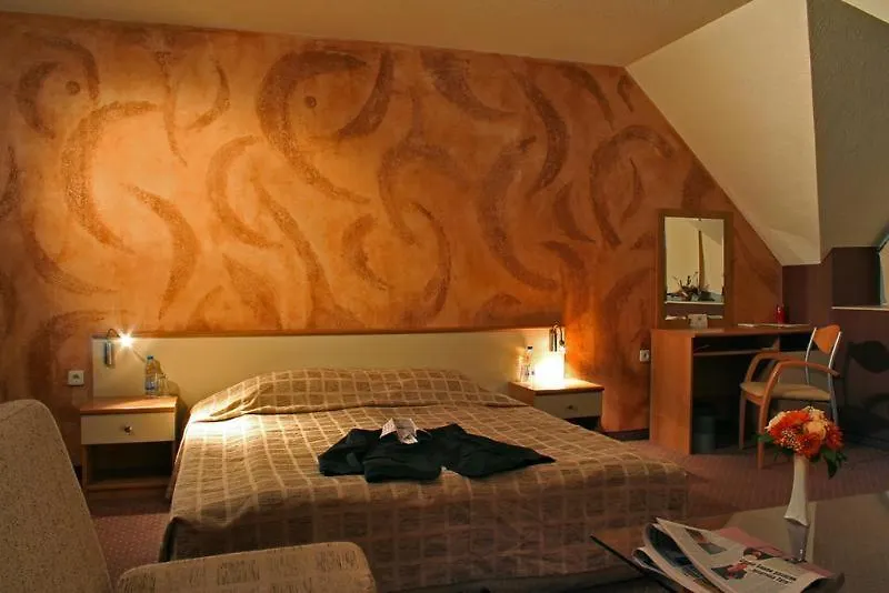 Hotel Brod - Free Parking Sofia 3*,